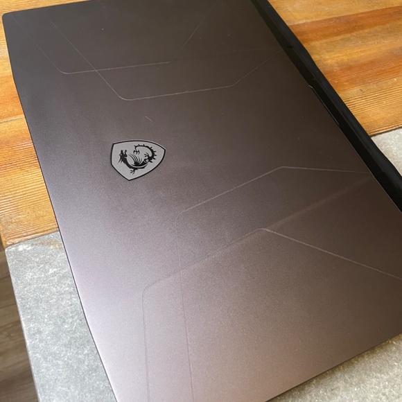 MSI Pulse GL66 11UCK-1250 gaming laptop - Picture 3 of 11